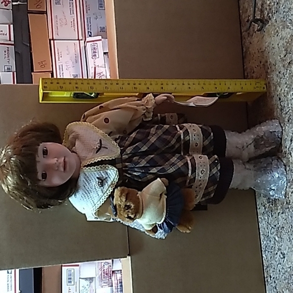 Duck House Porcelain collectable doll with bear - Picture 1 of 5
